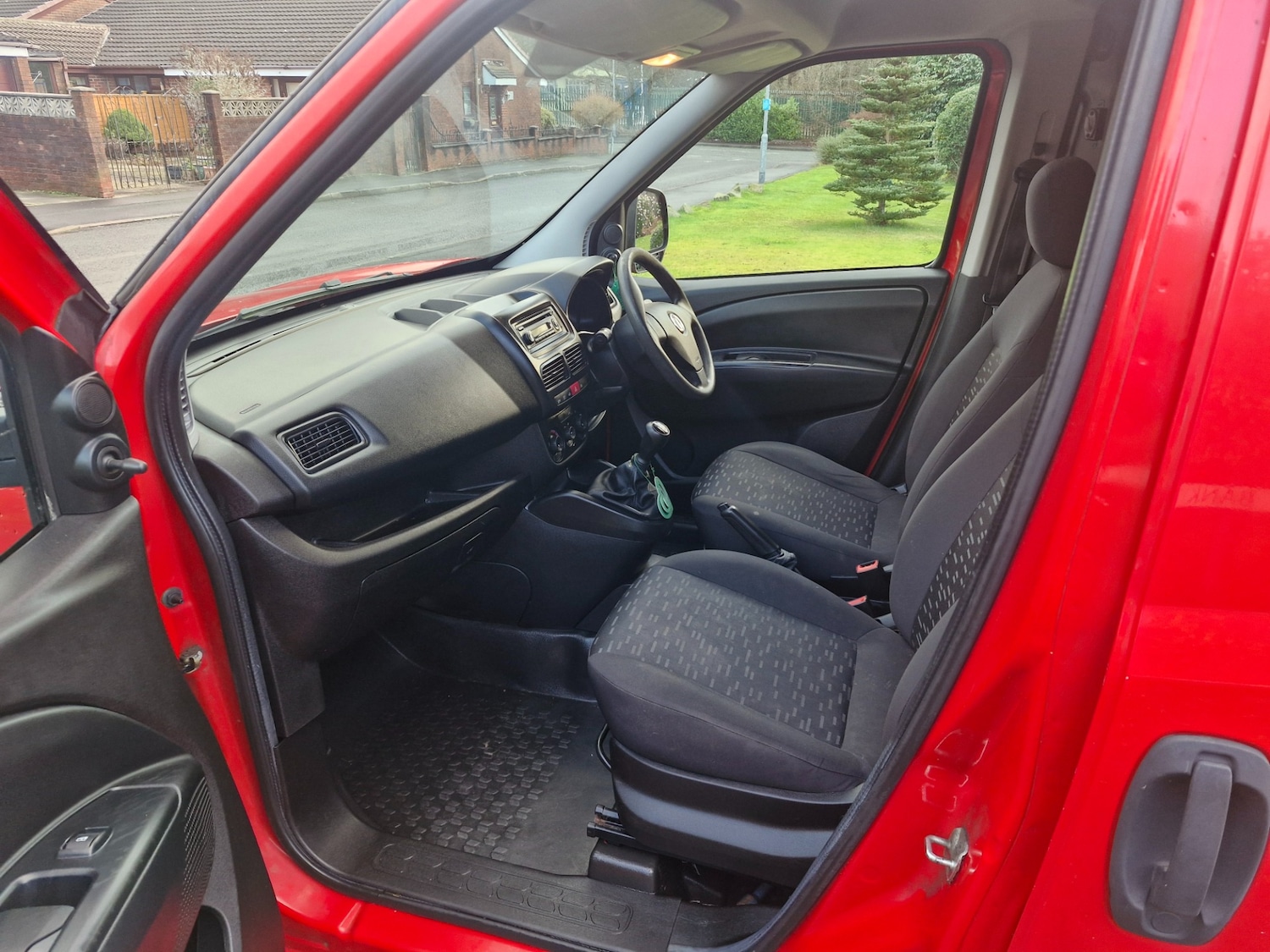 Used Vauxhall Combo 2014 for sale - 76987084: Photo 6