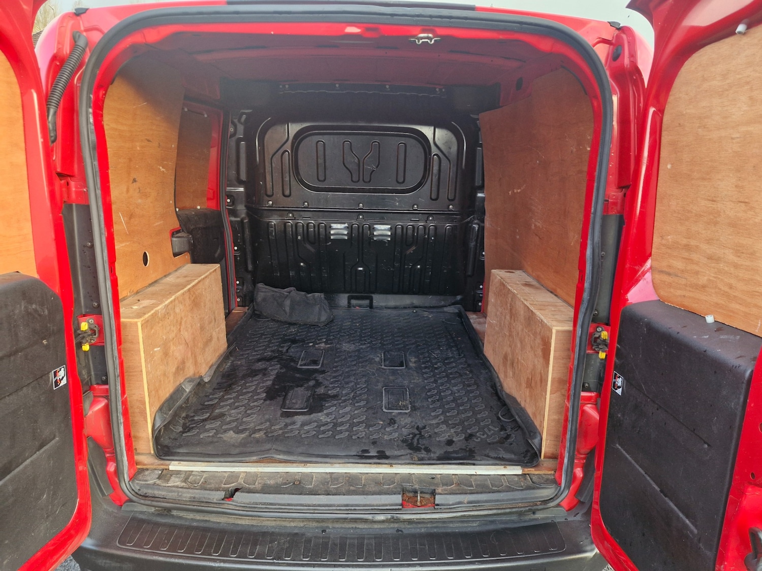 Used Vauxhall Combo 2014 for sale - 76987084: Photo 7