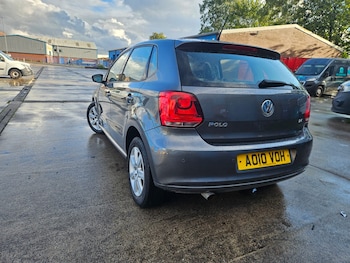 Used Volkswagen Polo 2010 for sale - 79584092: Photo
