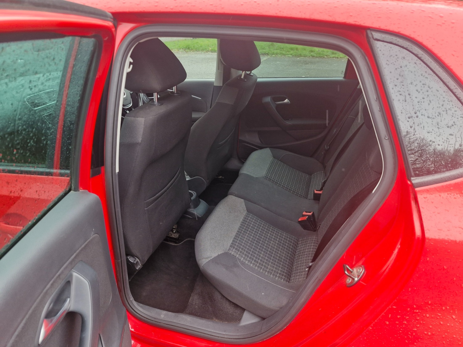 Used Volkswagen Polo 2016 for sale - 77921698: Photo 6