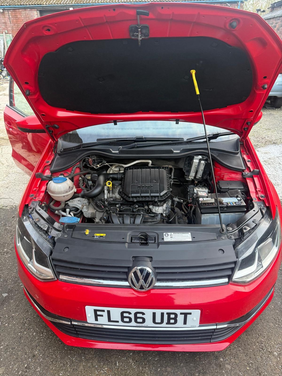 Used Volkswagen Polo 2016 for sale - 77921698: Photo 8