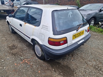 Used Toyota Corolla  for sale - 75332995: Photo