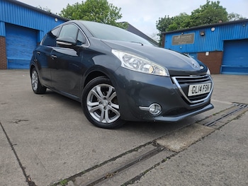 Used Peugeot 208 2014 for sale - 78571967: Photo
