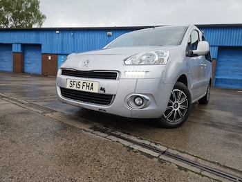 Used Peugeot Partner Tepee 2015 for sale - 78537913: Photo