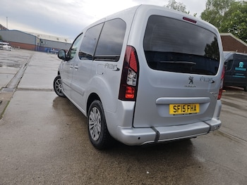 Used Peugeot Partner Tepee 2015 for sale - 78537913: Photo