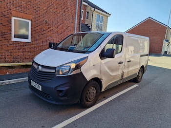 Used Vauxhall Vivaro 2016 for sale - 77747339: Photo