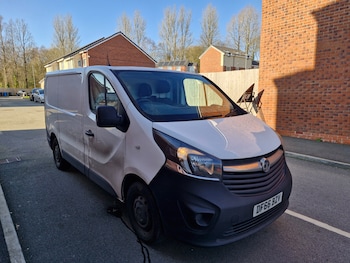 Used Vauxhall Vivaro 2016 for sale - 77747339: Photo