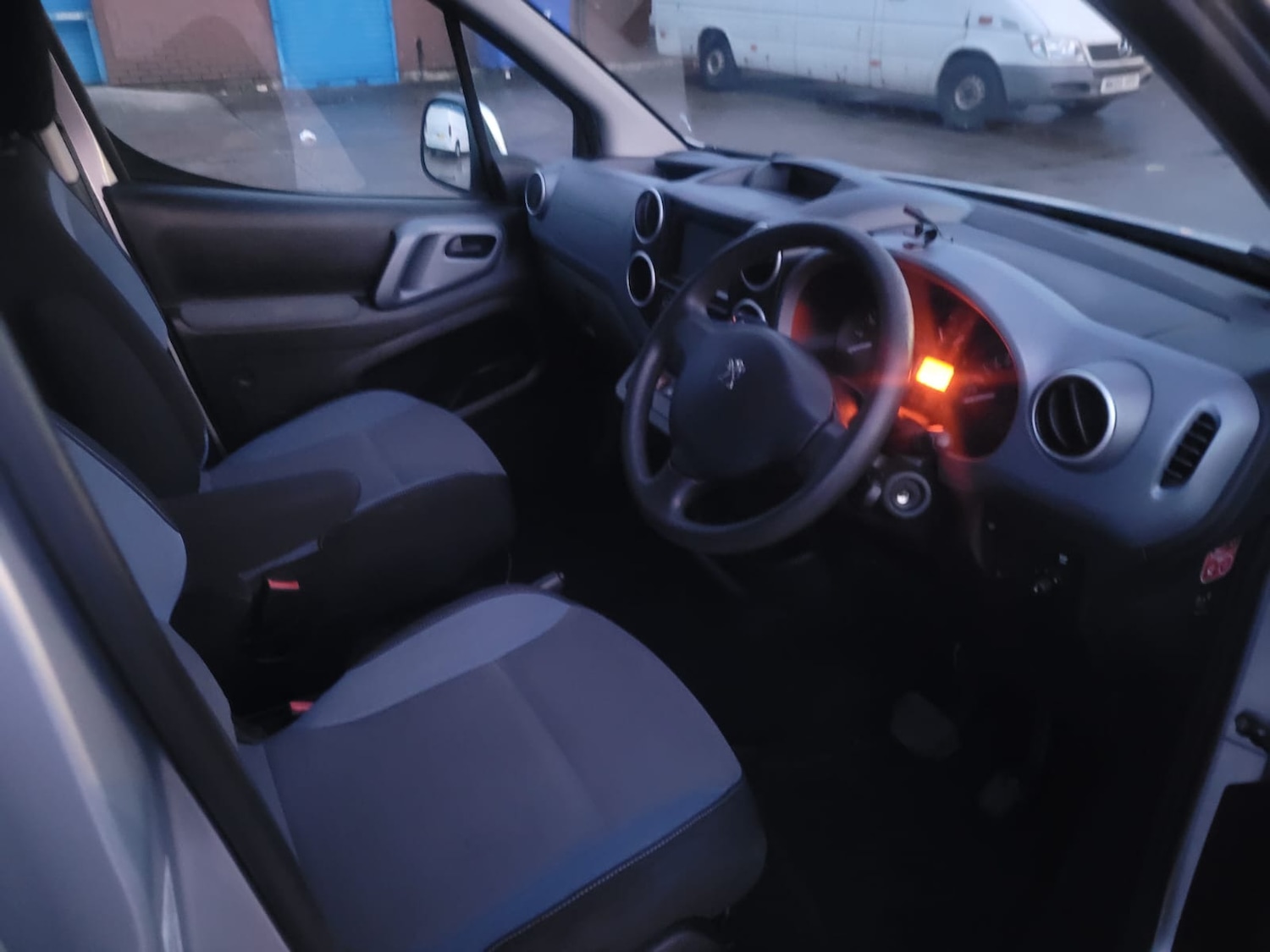 Used Peugeot Partner Tepee 2013 for sale - 77189422: Photo 11