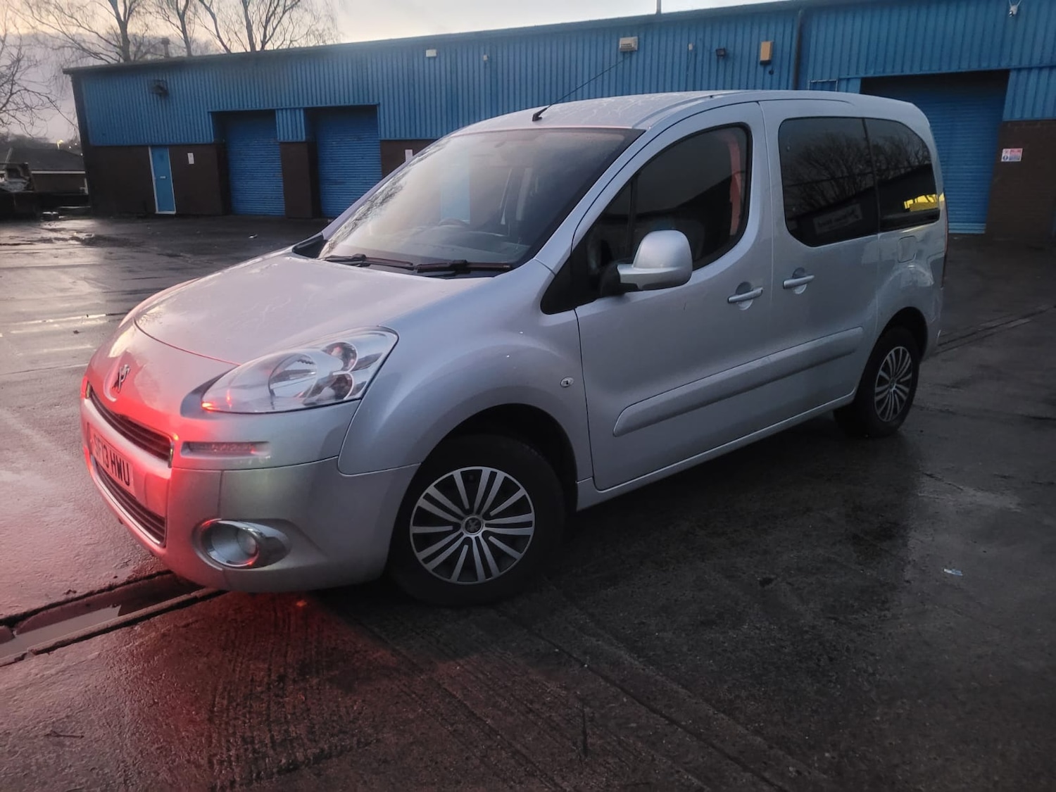 Used Peugeot Partner Tepee 2013 for sale - 77189422: Photo 2