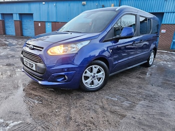 Used Ford Grand Tourneo Connect 2017 for sale - 77154166: Photo