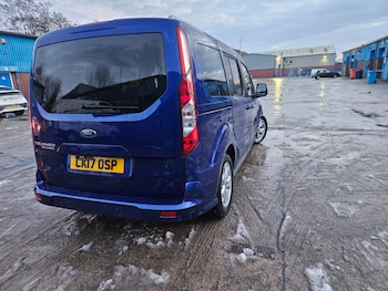 Used Ford Grand Tourneo Connect 2017 for sale - 77154166: Photo