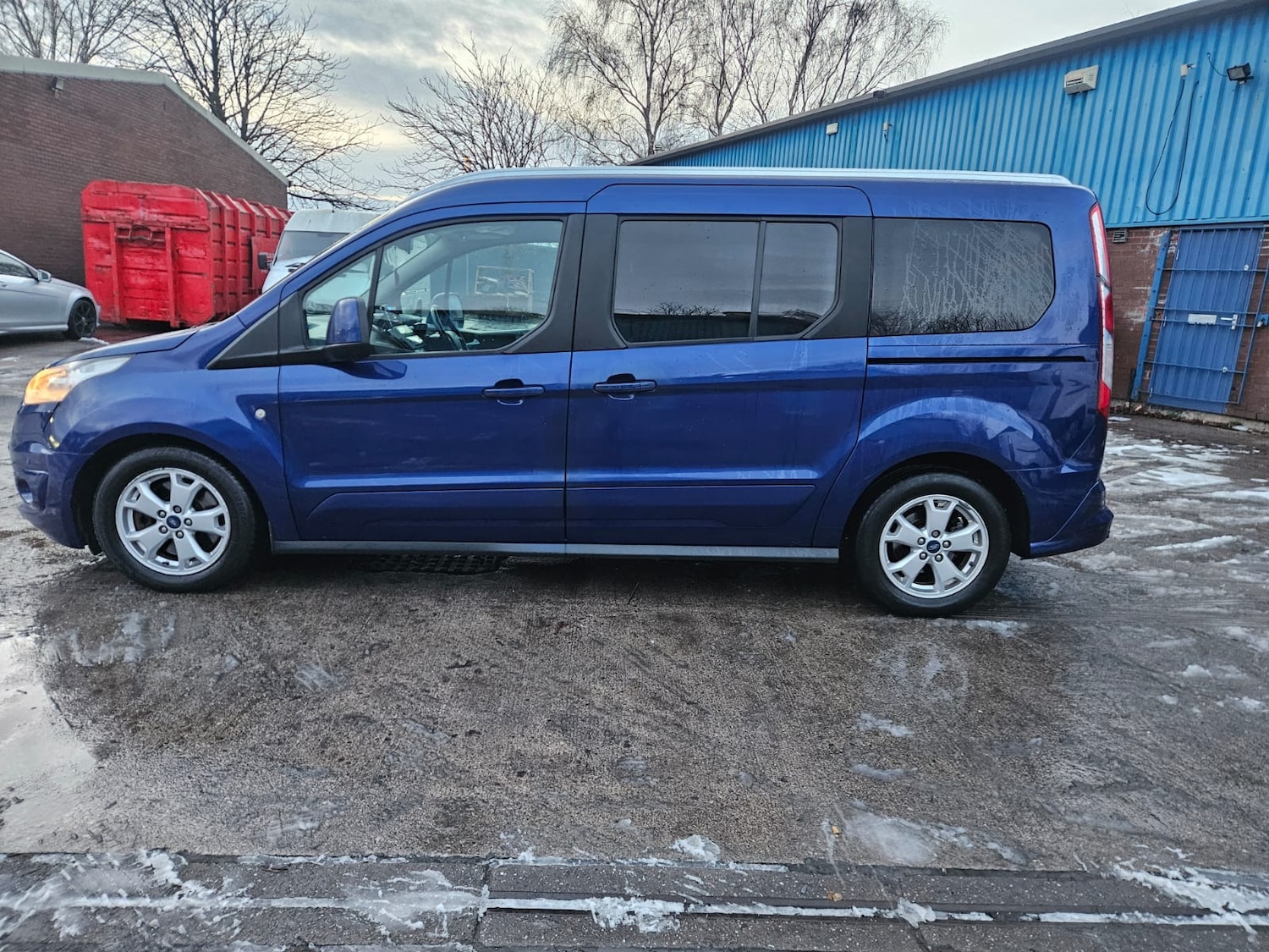 Used Ford Grand Tourneo Connect 2017 for sale - 77154166: Photo 7