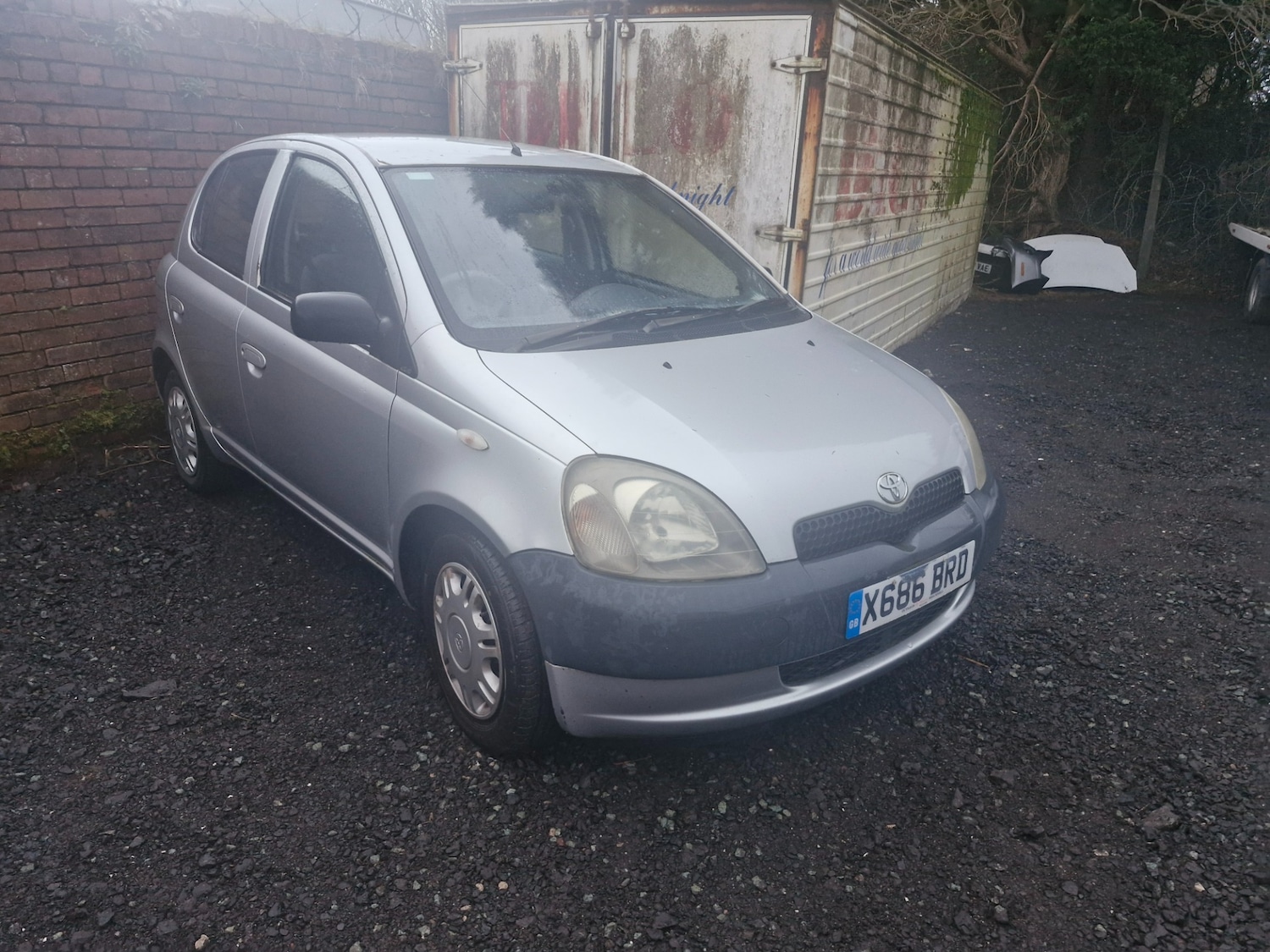 Used Toyota Yaris 2001 for sale - 77300349: Photo 2