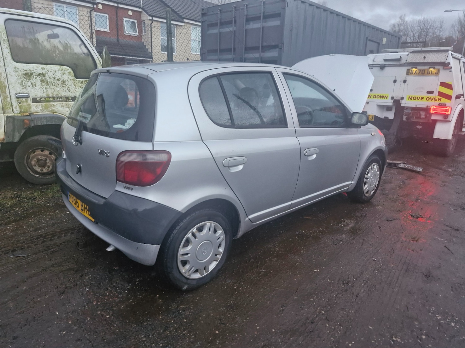 Used Toyota Yaris 2001 for sale - 77300349: Photo 4