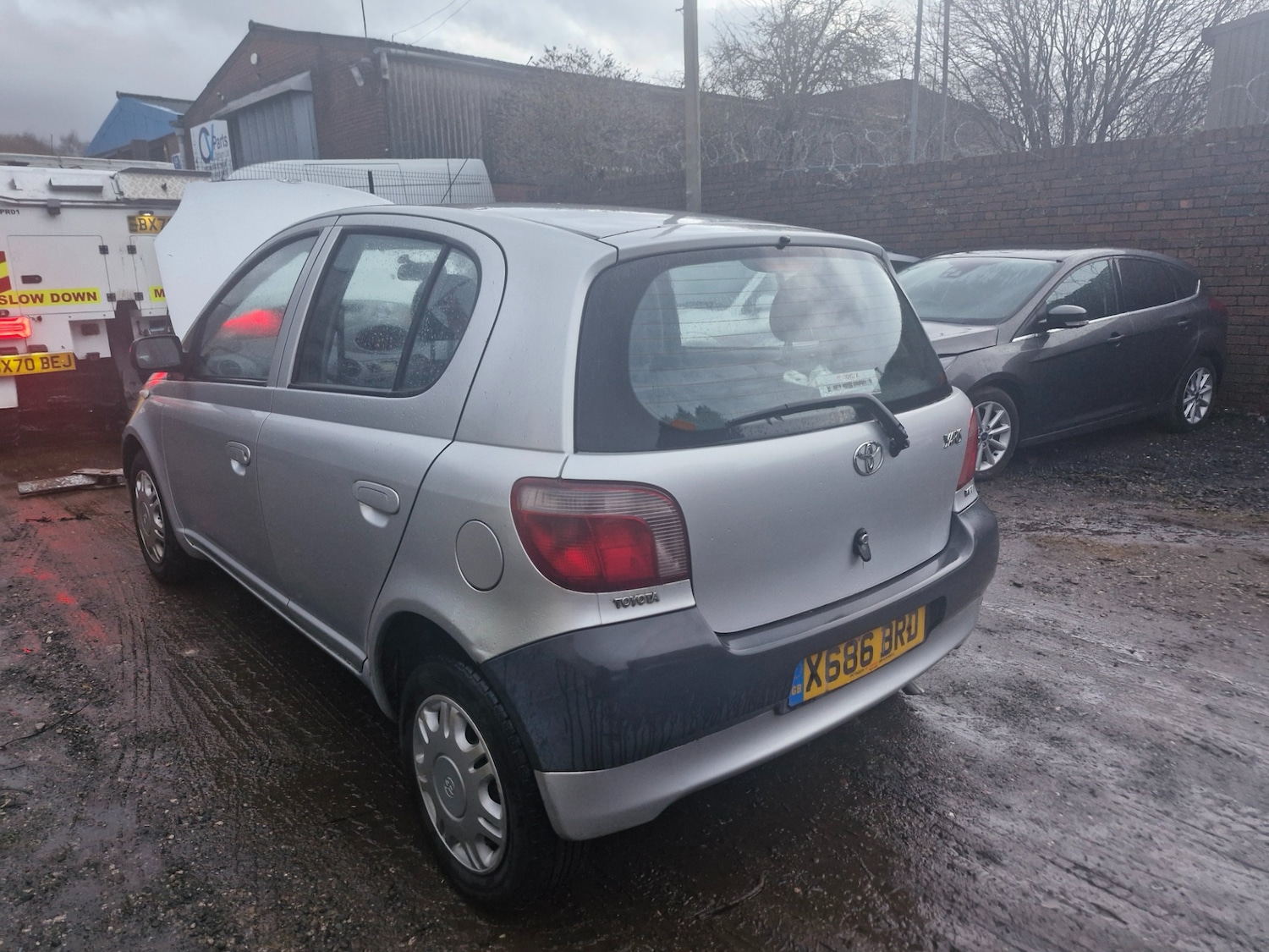 Used Toyota Yaris 2001 for sale - 77300349: Photo 5