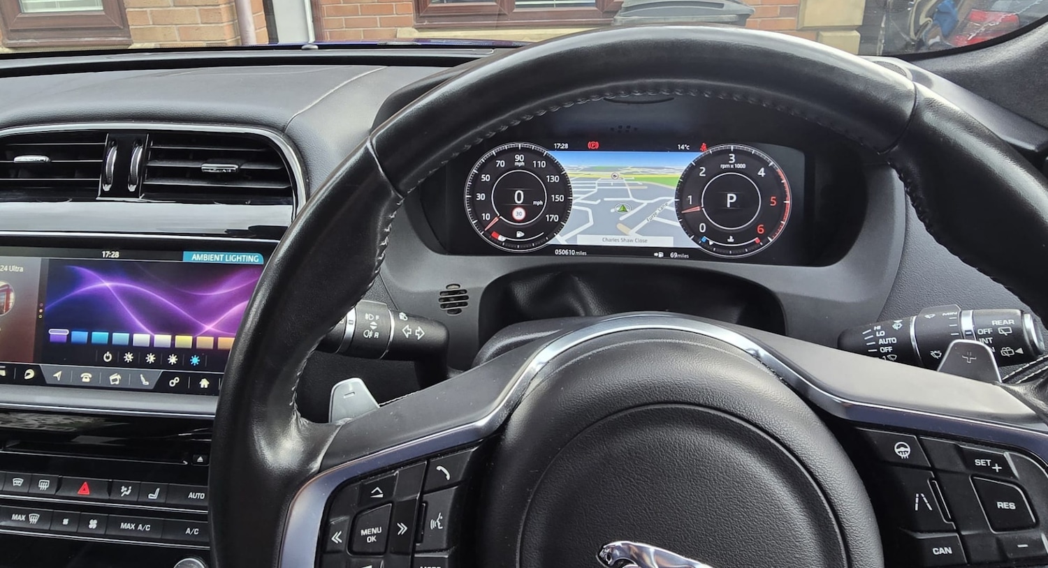 Used Jaguar F-Pace 2019 for sale - 76104674: Photo 14