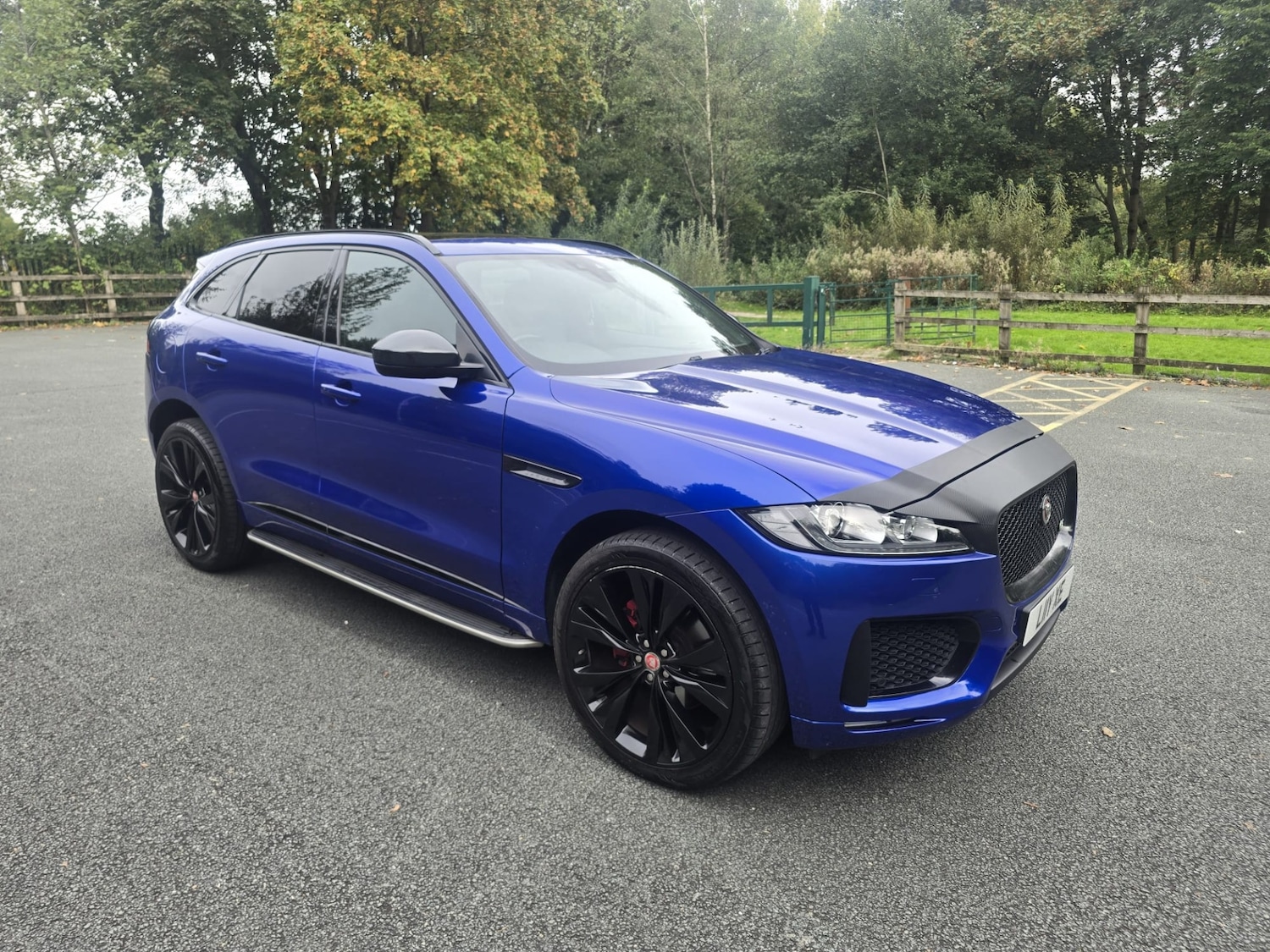 Used Jaguar F-Pace 2019 for sale - 76104674: Photo 2