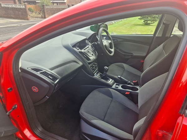 Used Ford Focus 2014 for sale - 76218017: Photo 5