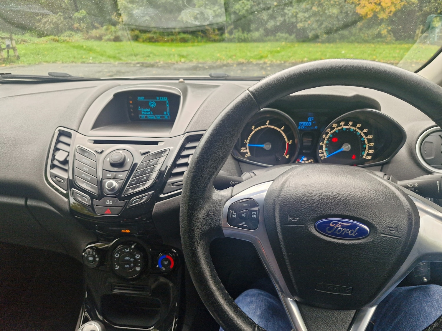 Used Ford Fiesta 2014 for sale - 76172483: Photo 6