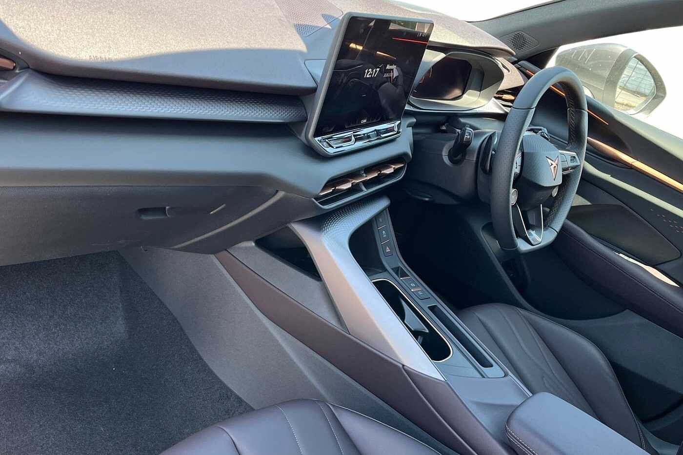 Used Cupra Terramar 2025 for sale - 76678356: Photo 2