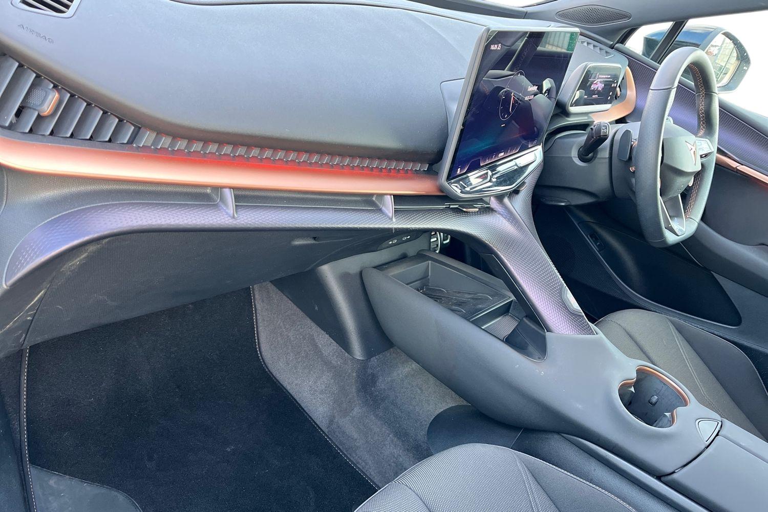 Used Cupra Tavascan 2025 for sale - 78145541: Photo 2