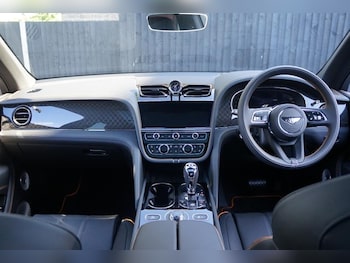 Used Bentley Bentayga 2025 for sale - 76835674: Photo