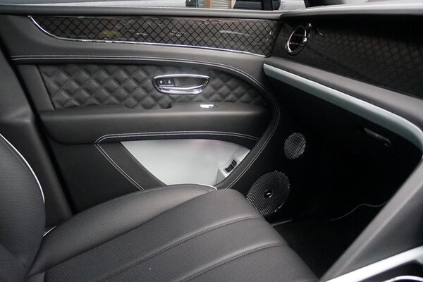 Used Bentley Bentayga 2025 for sale - 76255307: Photo 14