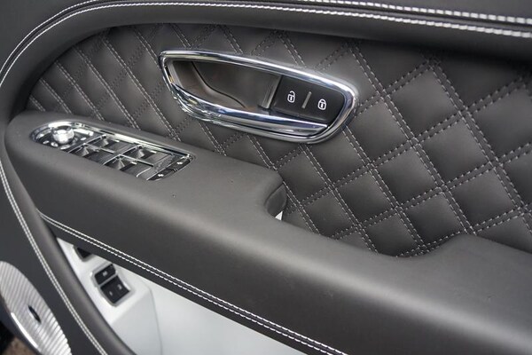 Used Bentley Bentayga 2025 for sale - 76255307: Photo 17
