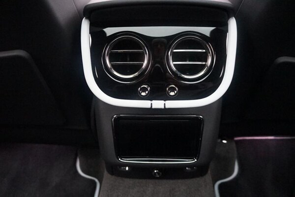 Used Bentley Bentayga 2025 for sale - 76255307: Photo 25