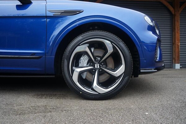 Used Bentley Bentayga 2025 for sale - 76255307: Photo 6