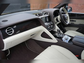 Used Bentley Bentayga 2024 for sale - 79750378: Photo
