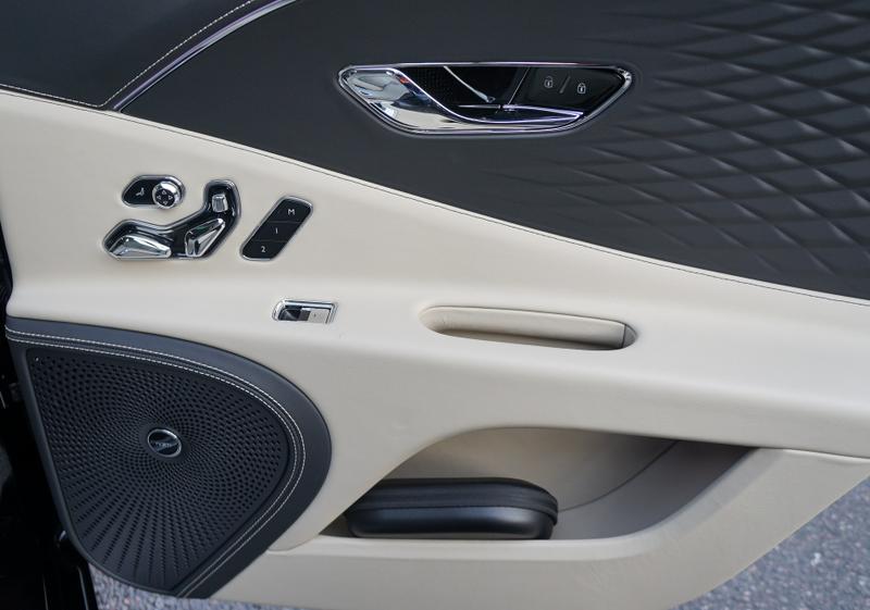 Used Bentley Flying Spur 2025 for sale - 76835675: Photo 22