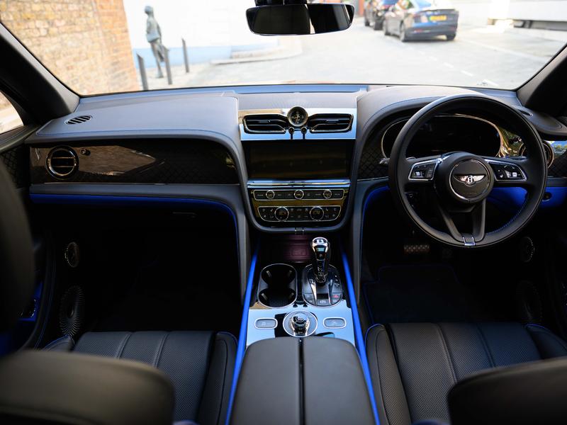 Used Bentley Bentayga 2025 for sale - 77248808: Photo 4