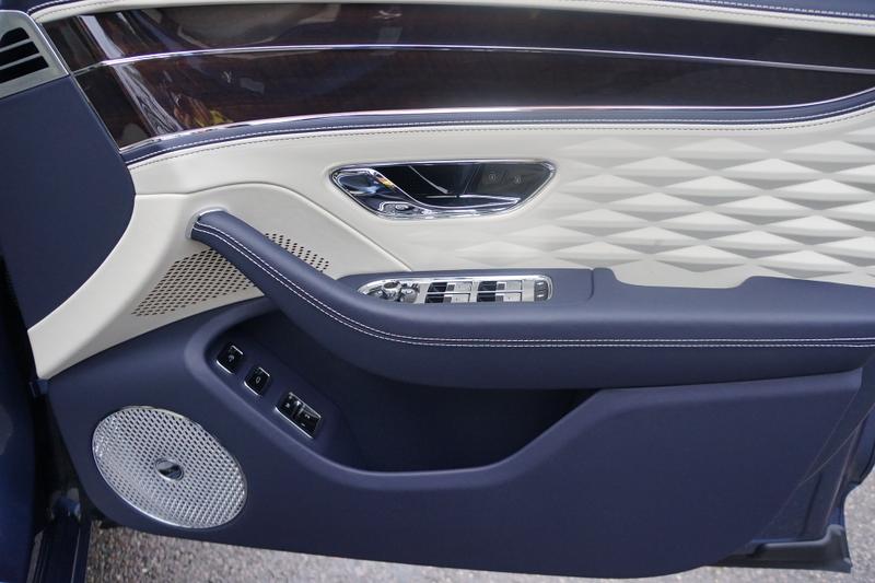 Used Bentley Flying Spur 2023 for sale - 77462379: Photo 10