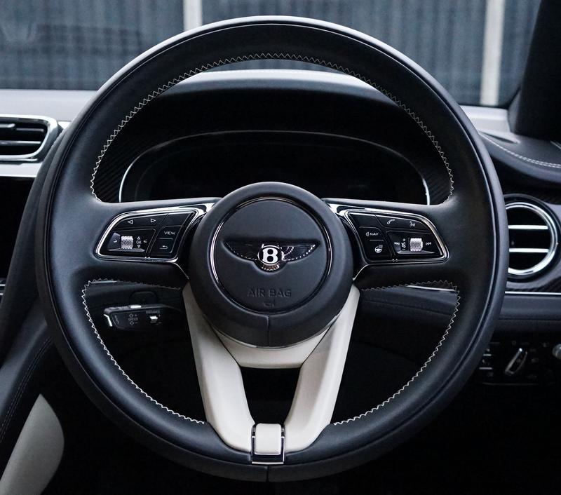 Used Bentley Bentayga 2023 for sale - 76641038: Photo 13
