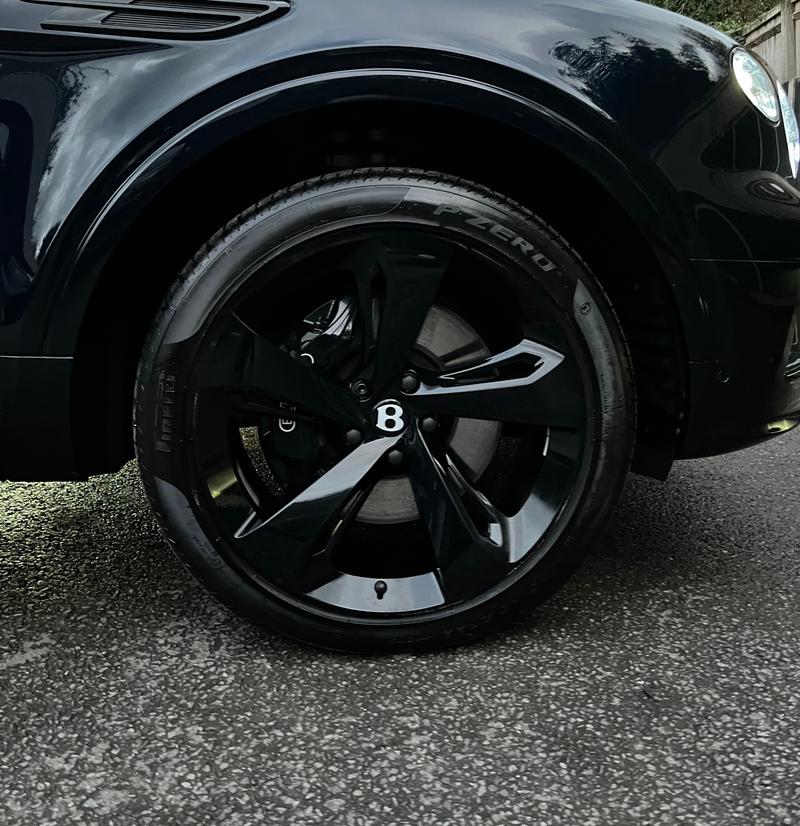 Used Bentley Bentayga 2023 for sale - 76641038: Photo 6