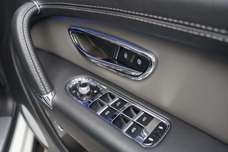 Used Bentley Bentayga 2019 for sale - 75995358: Photo 25