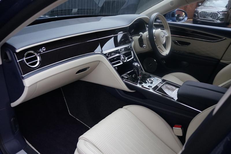 Used Bentley Flying Spur 2023 for sale - 77296758: Photo 2