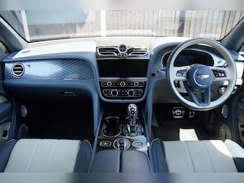Used Bentley Bentayga 2021 for sale - 78903575: Photo