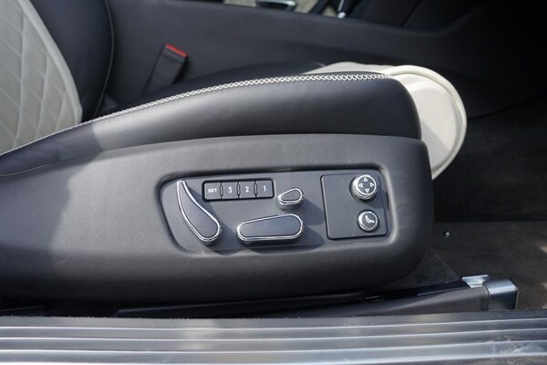 Used Bentley Continental 2016 for sale - 76161978: Photo 11