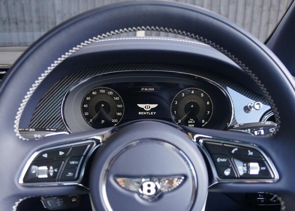 Used Bentley Bentayga 2023 for sale - 75084451: Photo 12