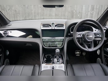 Used Bentley Bentayga 2021 for sale - 76067586: Photo