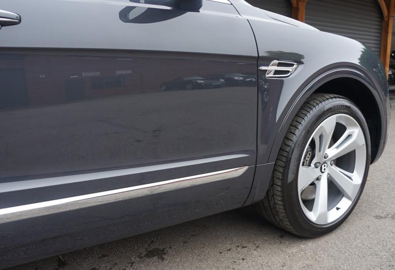 Used Bentley Bentayga 2019 for sale - 76067642: Photo 10