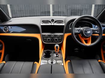 Used Bentley Bentayga 2024 for sale - 79780161: Photo