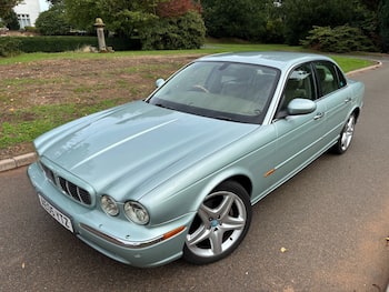 Jaguar XJ feature image