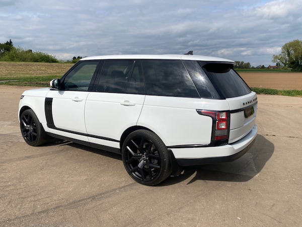 Used Land Rover Range Rover 2015 for sale - 74704181: Photo 11