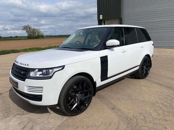 Used Land Rover Range Rover 2015 for sale - 74704181: Photo 2
