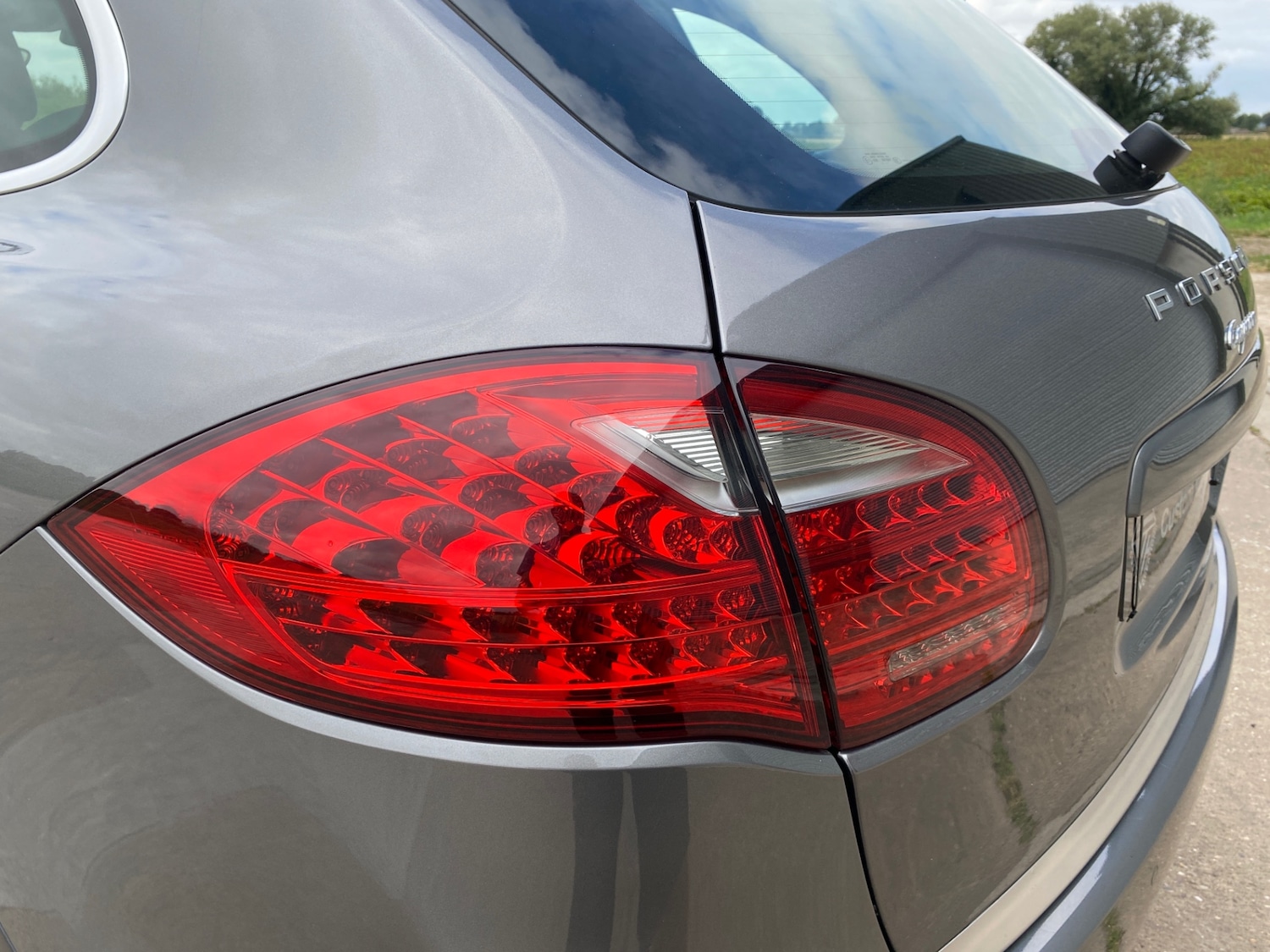 Used Porsche Cayenne 2012 for sale - 76687432: Photo 20