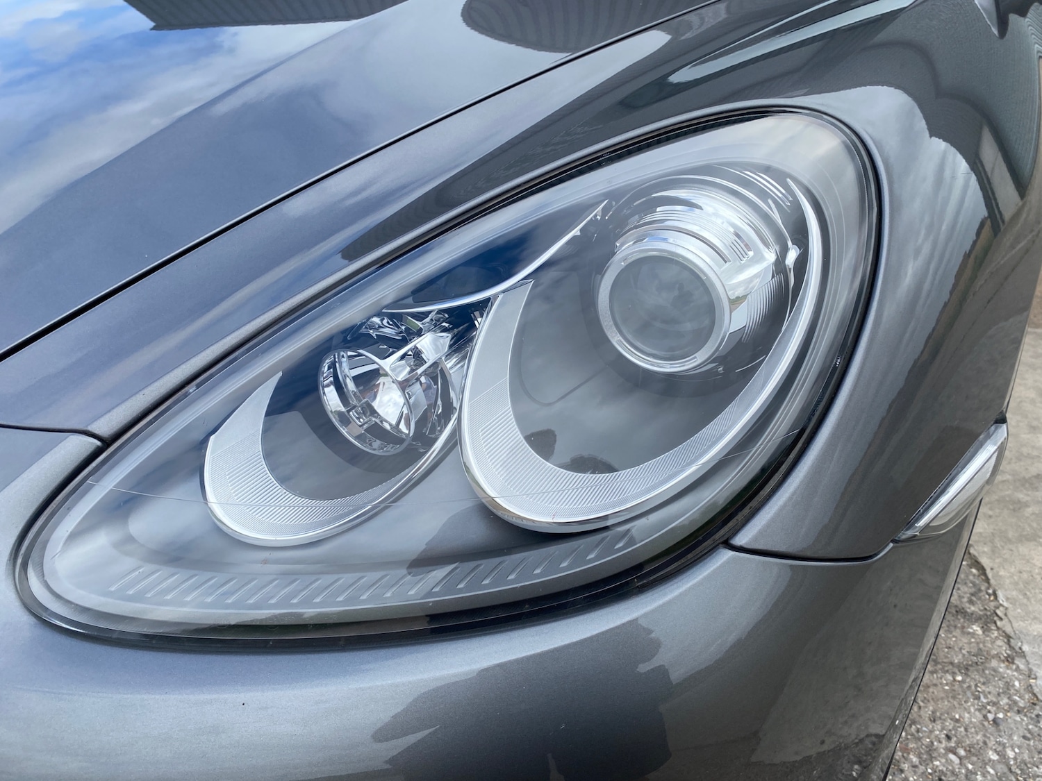 Used Porsche Cayenne 2012 for sale - 76687432: Photo 21