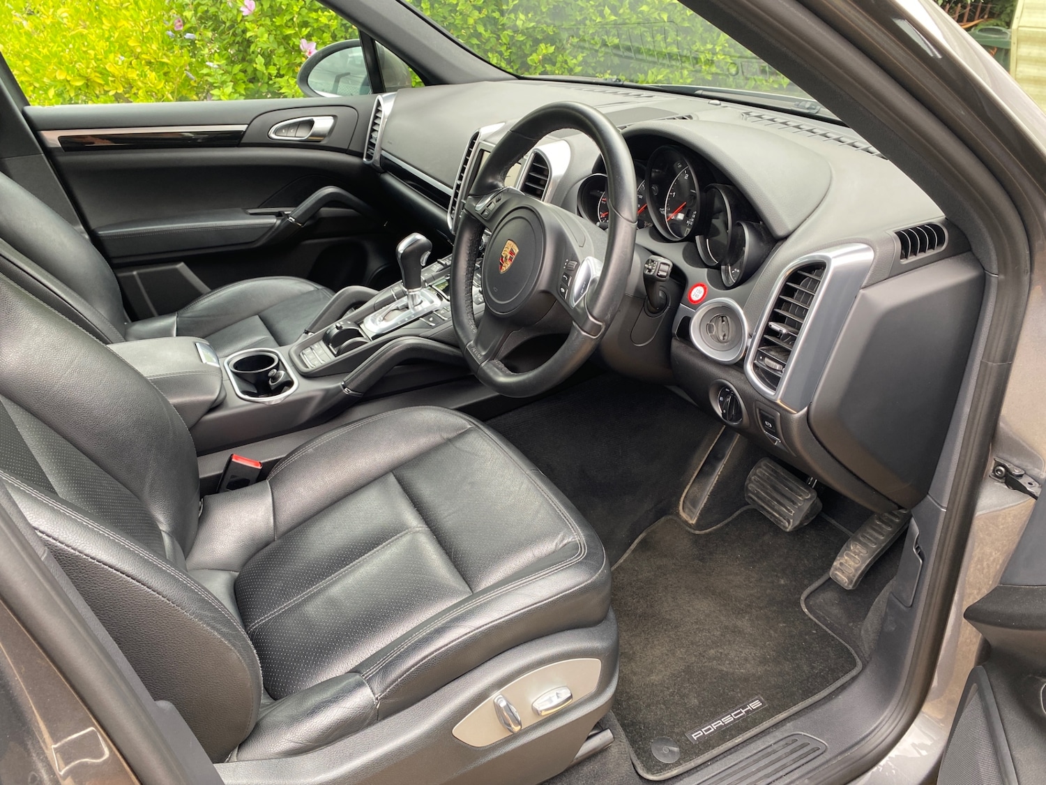 Used Porsche Cayenne 2012 for sale - 76687432: Photo 23